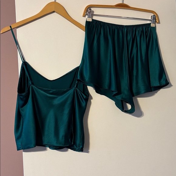 90’s Vintage Victoria's Secret Silk Green Sleepwear Set Cami Shorts Medium Hot M - Picture 8 of 17